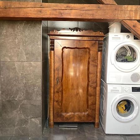 Altbau Zimmer In Anif Εξωτερικό φωτογραφία