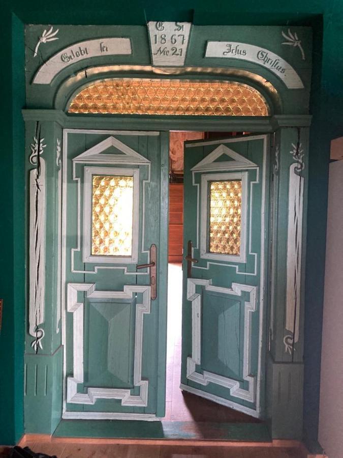 Altbau Zimmer In Anif Εξωτερικό φωτογραφία
